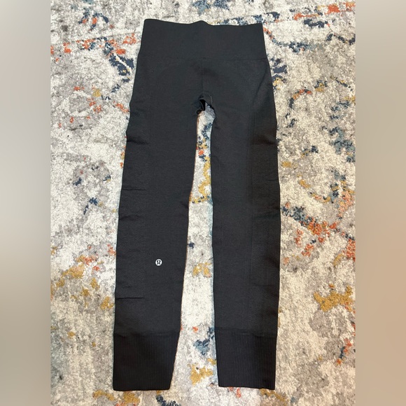 Lululemon Ebb to Street Black Leggings Size 6 - Picture 2 of 4
